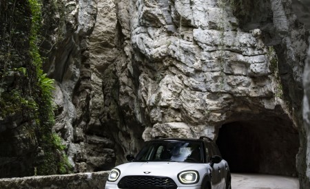2023 Mini Cooper SE Countryman ALL4 Untamed Edition Front Wallpapers 450x275 (10)