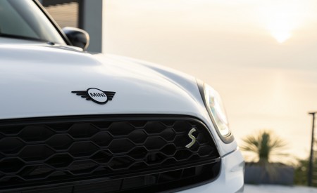 2023 Mini Cooper SE Countryman ALL4 Untamed Edition Grille Wallpapers 450x275 (52)