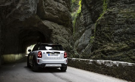 2023 Mini Cooper SE Countryman ALL4 Untamed Edition Rear Wallpapers 450x275 (13)