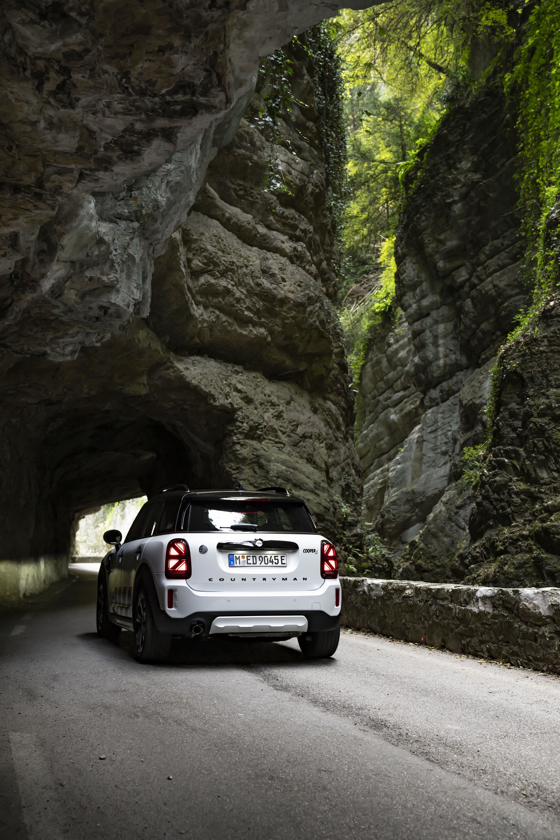 2023 Mini Cooper SE Countryman ALL4 Untamed Edition Rear Wallpapers #14 of 65