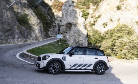 2023 Mini Cooper SE Countryman ALL4 Untamed Edition Side Wallpapers 450x275 (4)