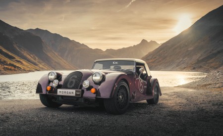 2023 Morgan Plus Six Front Three-Quarter Wallpapers 450x275 (14)