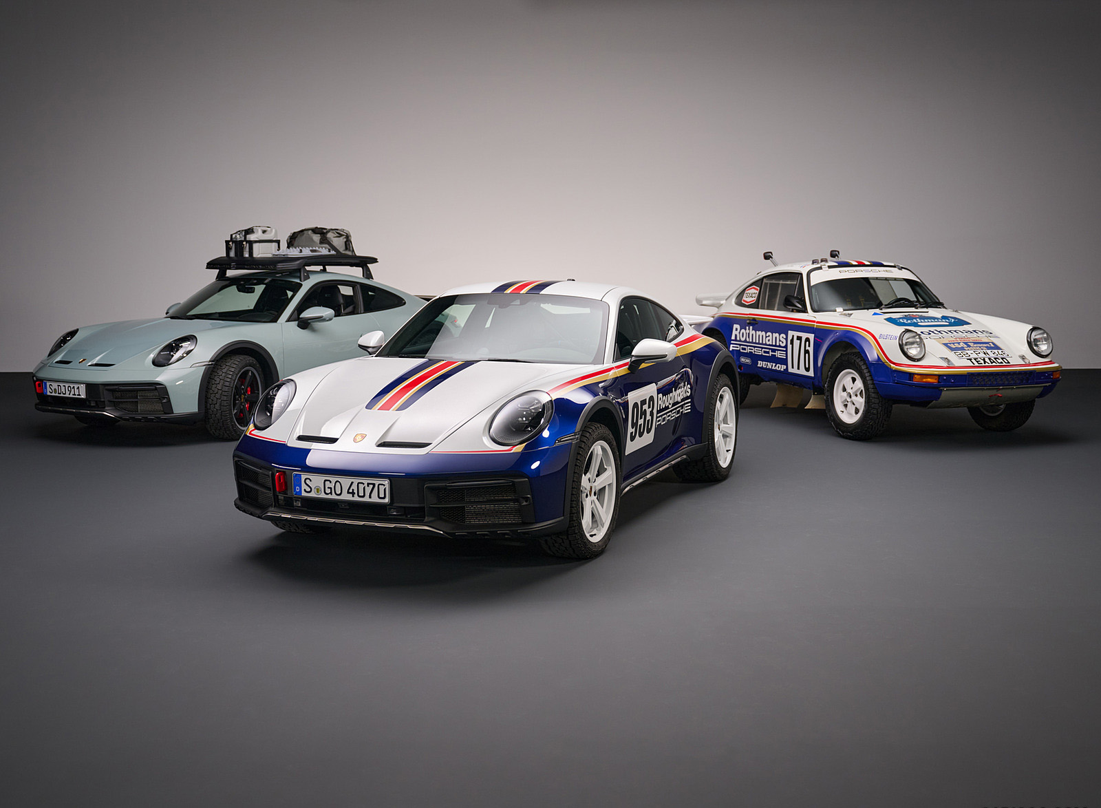 2023 Porsche 911 Dakar and 1984 Porsche 953 Wallpapers #17 of 26