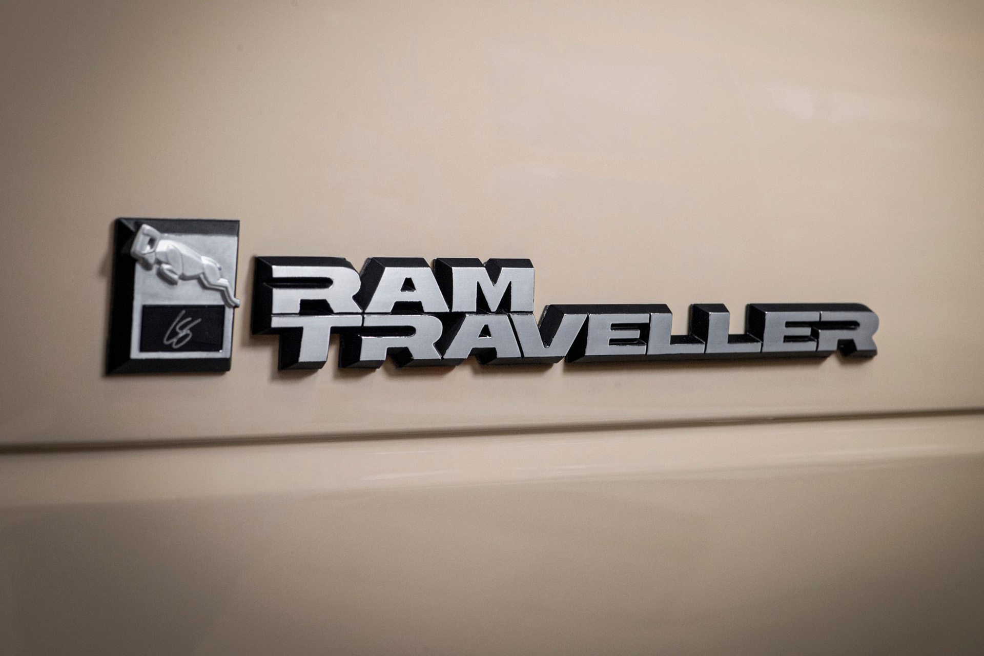 2023 Ram Traveller Badge Wallpapers (10)
