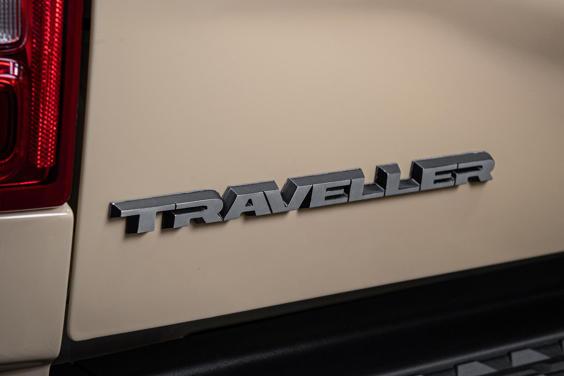 2023 Ram Traveller Badge Wallpapers (9)