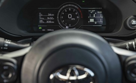 2023 Toyota GR86 (UK-Spec) Interior Steering Wheel Wallpapers 450x275 (27)