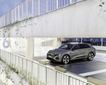 2024 Audi Q8 e-tron quattro (Color: Chronos Gray Metallic) Front Three-Quarter Wallpapers 150x120 (21)