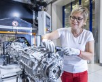 2024 Audi Q8 e-tron quattro Customers may choose from three drivetrains with electric all-wheel drive Wallpapers 150x120 (91)