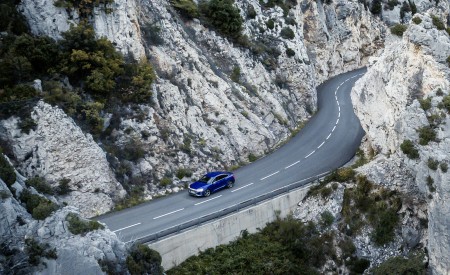 2024 Audi SQ8 Sportback e-tron quattro (Color: Ultra Blue Metallic) Top Wallpapers 450x275 (15)