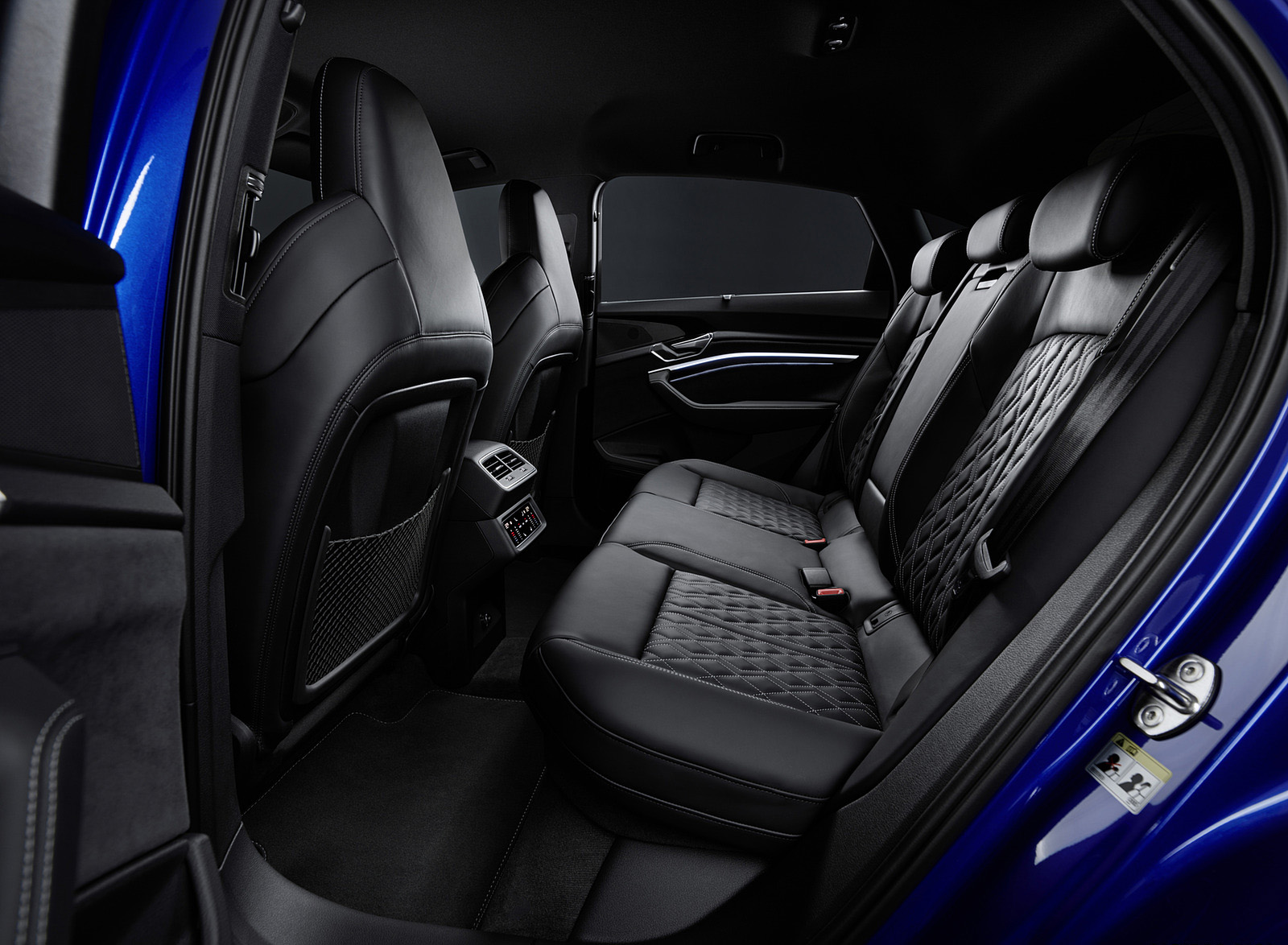 2024 Audi SQ8 Sportback e-tron quattro Interior Rear Seats Wallpapers #54 of 62