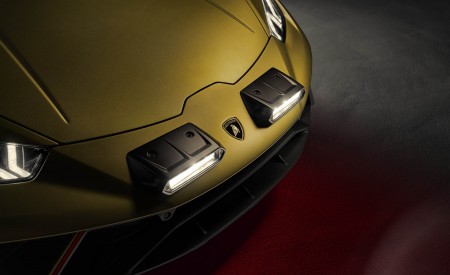 2024 Lamborghini Huracán Sterrato Headlight Wallpapers 450x275 (29)