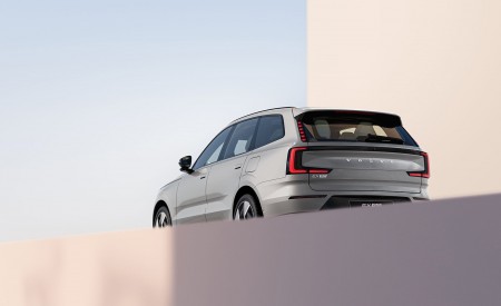 2024 Volvo EX90 Rear Three-Quarter Wallpapers 450x275 (16)