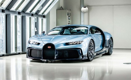 2022 Bugatti Chiron Profilée Front Three-Quarter Wallpapers 450x275 (29)
