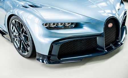 2022 Bugatti Chiron Profilée Front Wallpapers 450x275 (34)