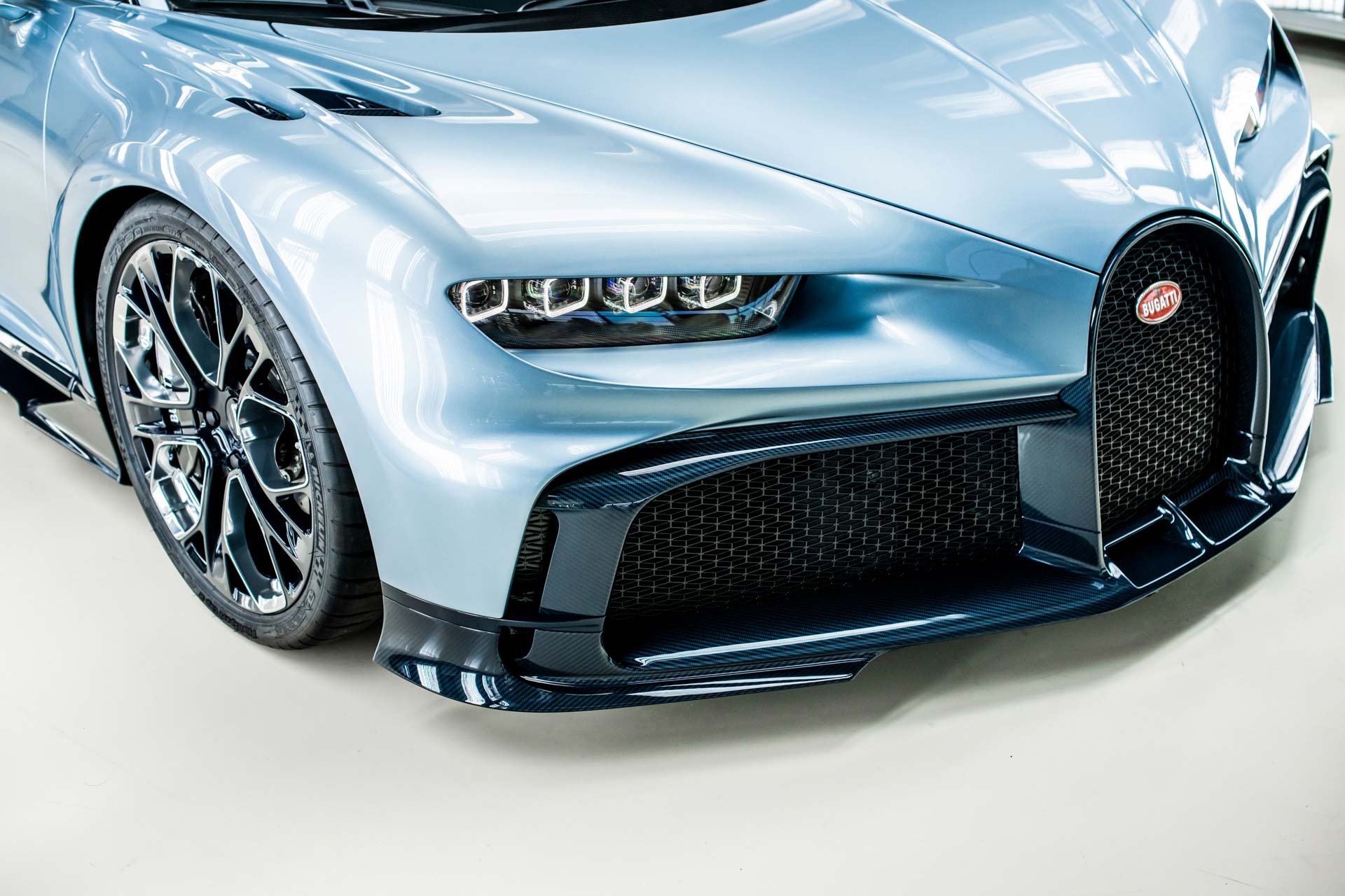 2022 Bugatti Chiron Profilée Front Wallpapers #34 of 54