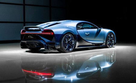 2022 Bugatti Chiron Profilée Rear Three-Quarter Wallpapers 450x275 (23)