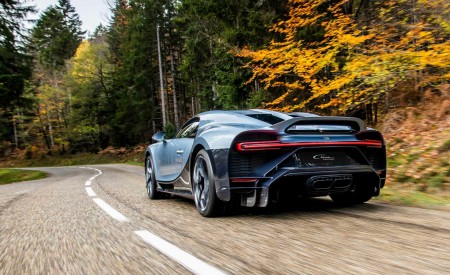 2022 Bugatti Chiron Profilée Rear Three-Quarter Wallpapers 450x275 (4)