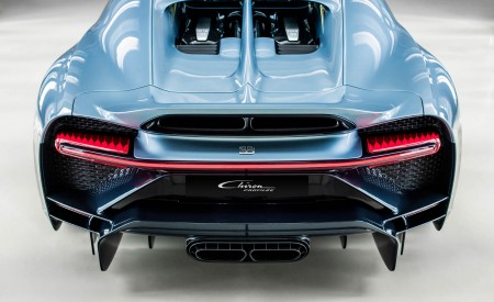 2022 Bugatti Chiron Profilée Rear Wallpapers 450x275 (36)