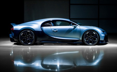 2022 Bugatti Chiron Profilée Side Wallpapers 450x275 (27)