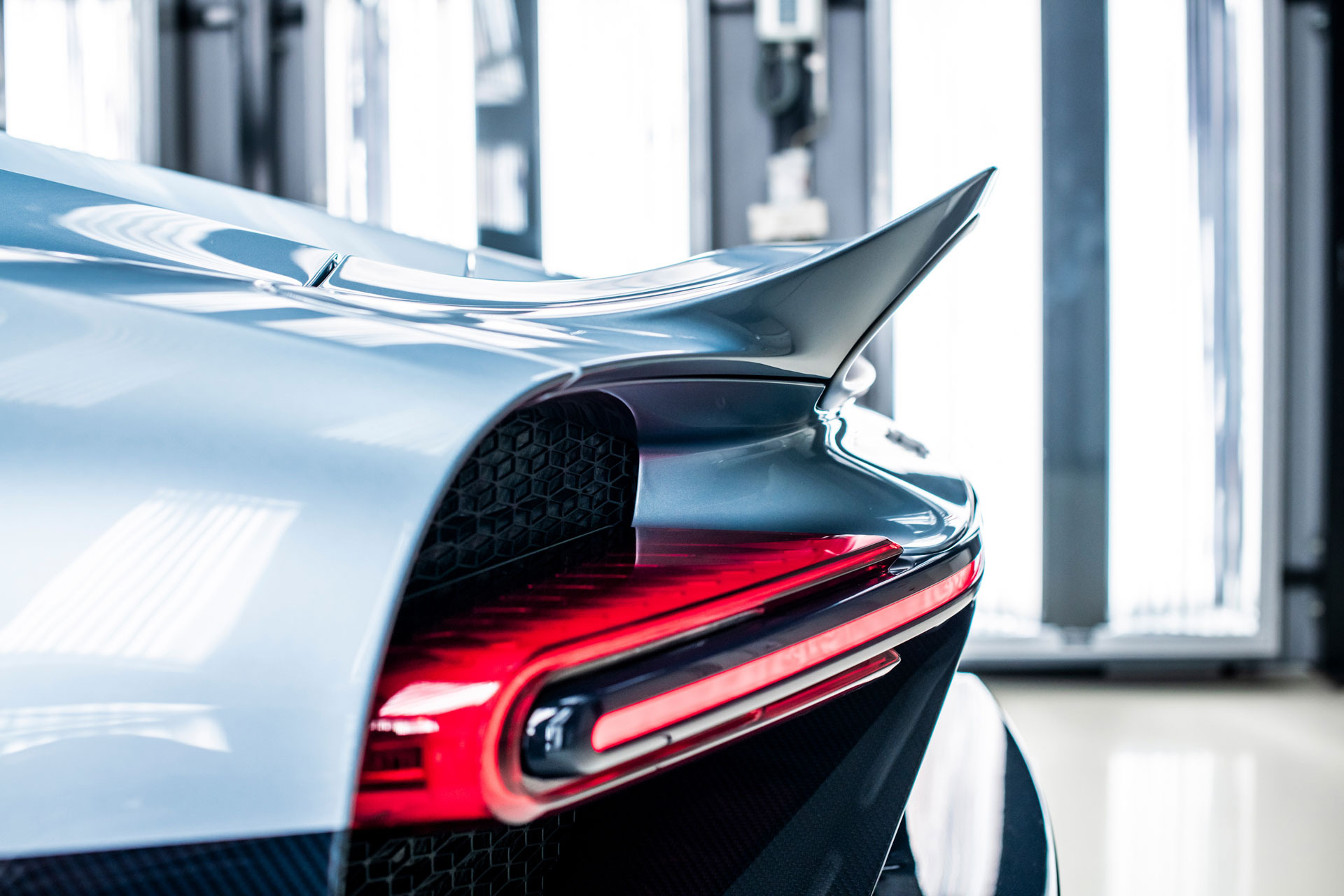 2022 Bugatti Chiron Profilée Tail Light Wallpapers #38 of 54