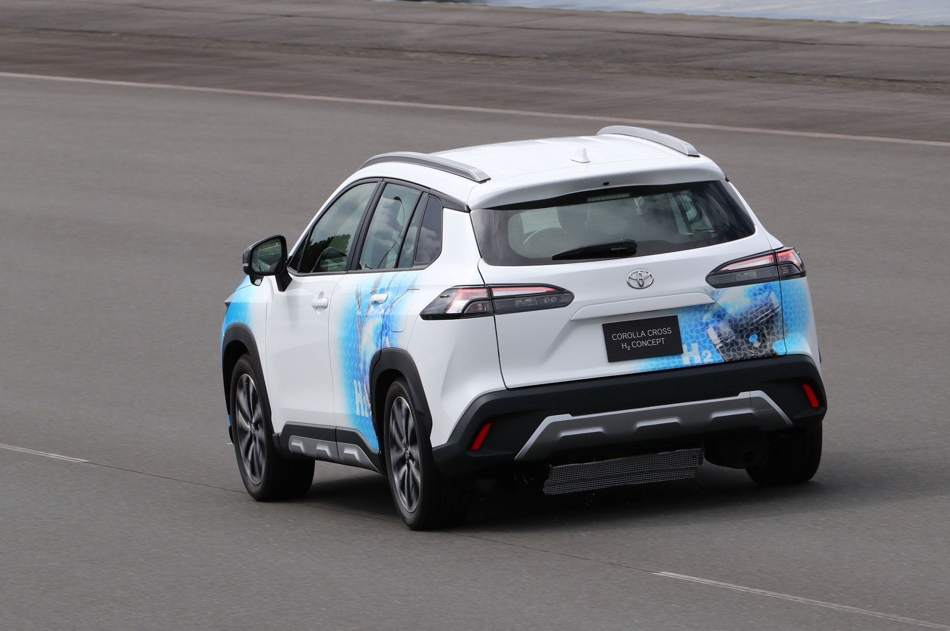 2022 Toyota Corolla Cross H2 Concept Rear Three-Quarter Wallpapers (2)