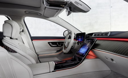2023 Mercedes-AMG S 63 E PERFORMANCE (Color: MANUFAKTUR Cashmere White Magno) Interior Wallpapers 450x275 (34)