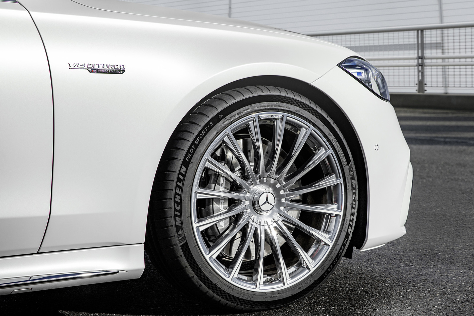 2023 Mercedes-AMG S 63 E PERFORMANCE (Color: MANUFAKTUR Cashmere White Magno) Wheel Wallpapers #33 of 161