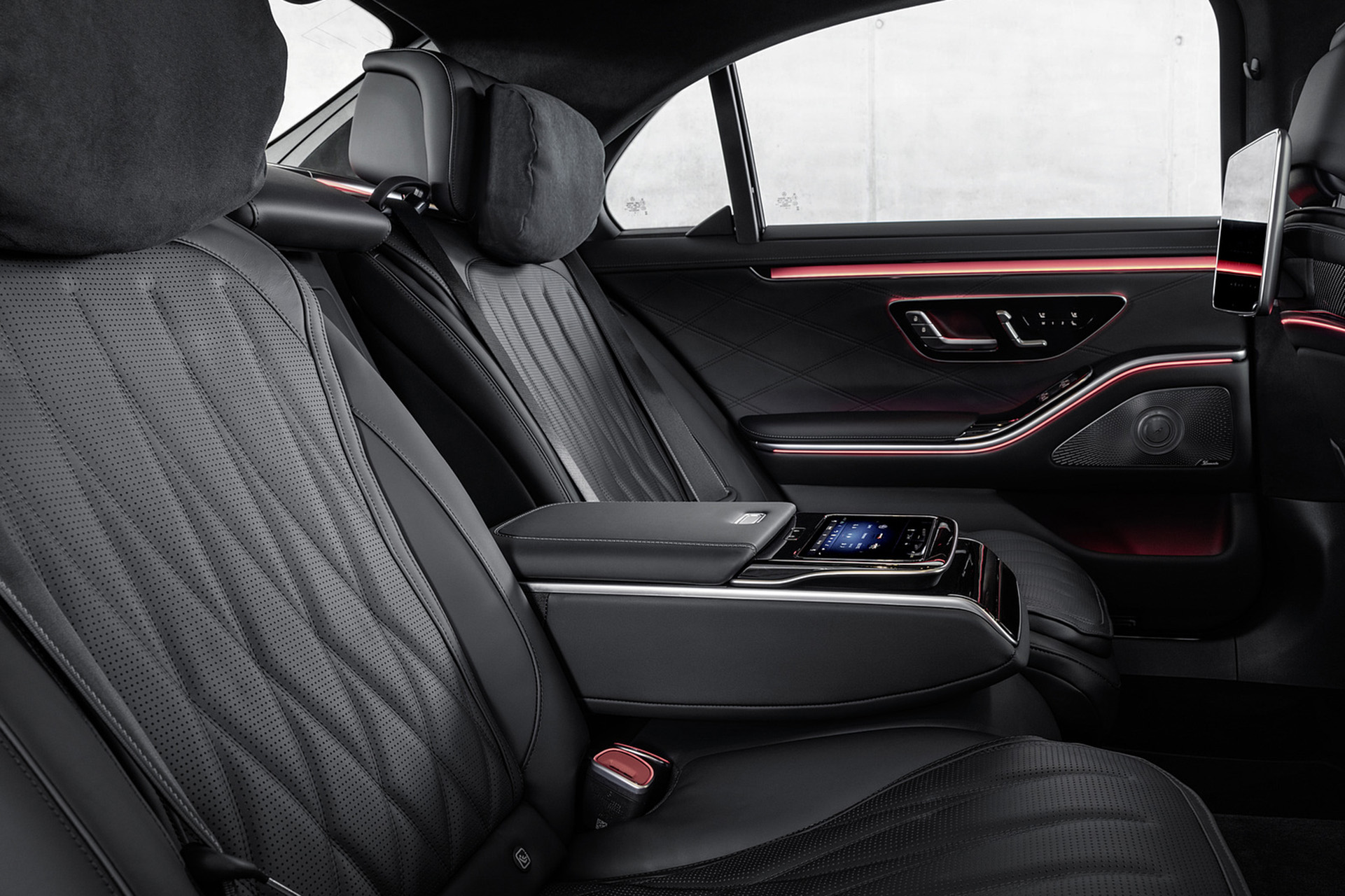 2023 Mercedes-AMG S 63 E PERFORMANCE Interior Rear Seats Wallpapers #61 of 161