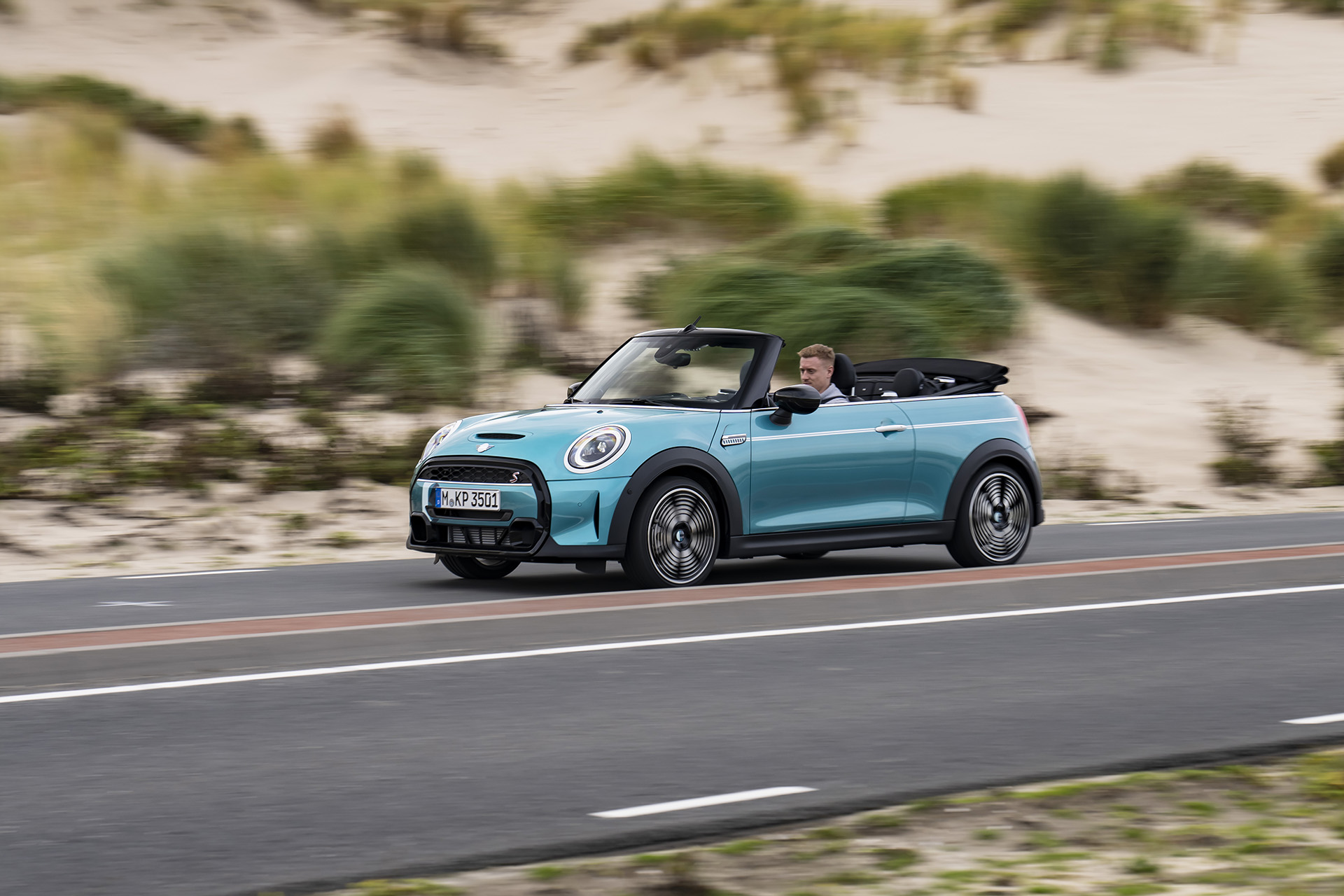 2023 Mini Cooper S Convertible Seaside Edition (Color: Caribbean Aqua) Front Three-Quarter Wallpapers #8 of 133