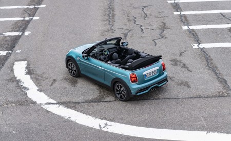 2023 Mini Cooper S Convertible Seaside Edition (Color: Caribbean Aqua) Rear Three-Quarter Wallpapers 450x275 (46)