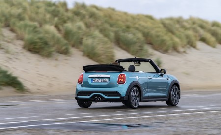 2023 Mini Cooper S Convertible Seaside Edition (Color: Caribbean Aqua) Rear Three-Quarter Wallpapers 450x275 (18)