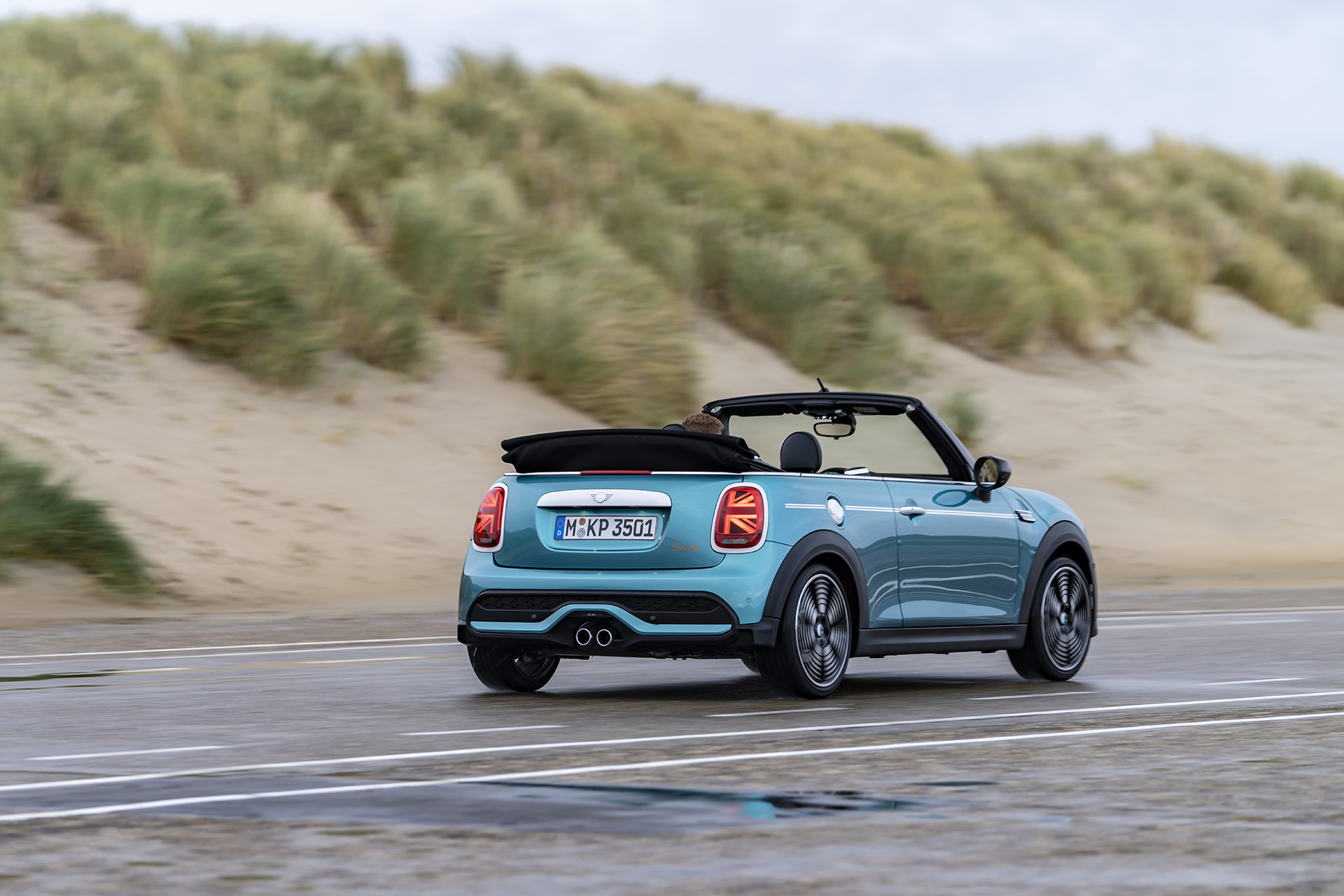 2023 Mini Cooper S Convertible Seaside Edition (Color: Caribbean Aqua) Rear Three-Quarter Wallpapers #18 of 133