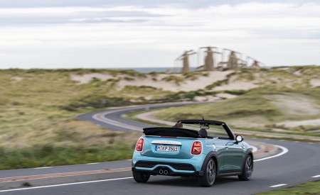 2023 Mini Cooper S Convertible Seaside Edition (Color: Caribbean Aqua) Rear Three-Quarter Wallpapers 450x275 (5)