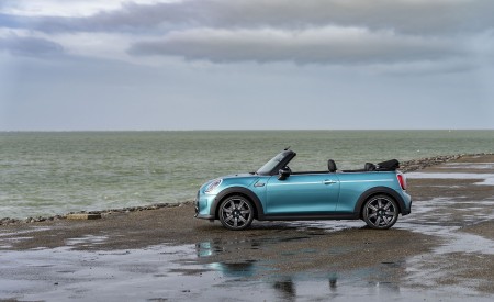 2023 Mini Cooper S Convertible Seaside Edition (Color: Caribbean Aqua) Side Wallpapers 450x275 (32)