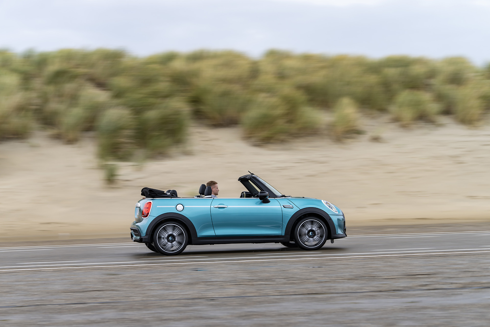 2023 Mini Cooper S Convertible Seaside Edition (Color: Caribbean Aqua) Side Wallpapers #15 of 133