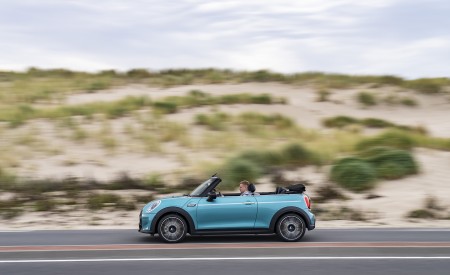 2023 Mini Cooper S Convertible Seaside Edition (Color: Caribbean Aqua) Side Wallpapers 450x275 (10)