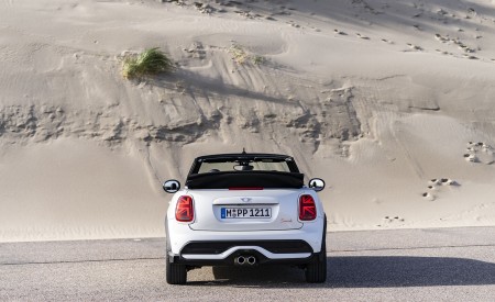 2023 Mini Cooper S Convertible Seaside Edition (Color: Nanuq White) Rear Wallpapers 450x275 (109)