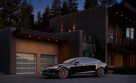2015 Tesla Model S P85D Black Side Wallpapers 450x275 (17)