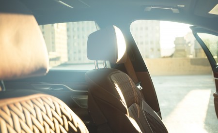 2017 ALPINA B7 xDrive Interior Wallpapers 450x275 (71)