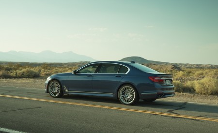 2017 ALPINA B7 xDrive Rear Three-Quarter Wallpapers 450x275 (45)