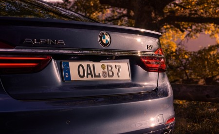 2017 ALPINA BMW B7 xDrive Blue Rear Wallpapers 450x275 (20)