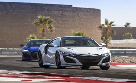 2017 Acura NSX White Front Wallpapers 450x275 (94)