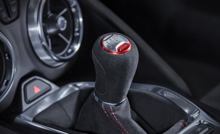 2017 Chevrolet Camaro ZL1 Interior Detail Manual Transmission Wallpapers 450x275 (10)
