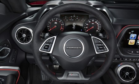 2017 Chevrolet Camaro ZL1 Interior Wallpapers 450x275 (7)