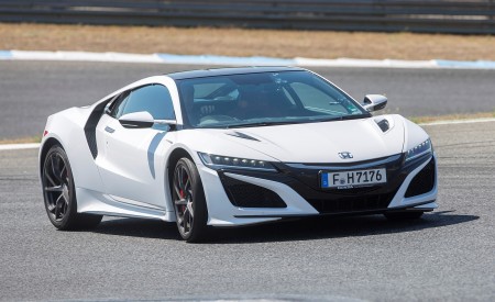 2017 Honda NSX (Euro-Spec) (Color: 130R White) Front Three-Quarter Wallpapers  450x275 (37)