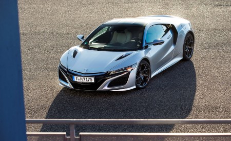 2017 Honda NSX (Euro-Spec) (Color: Silver Metallic) Front Three-Quarter Wallpapers 450x275 (42)
