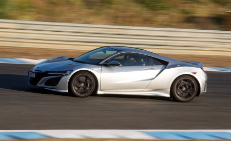 2017 Honda NSX (Euro-Spec) (Color: Silver Metallic) Side Wallpapers 450x275 (33)