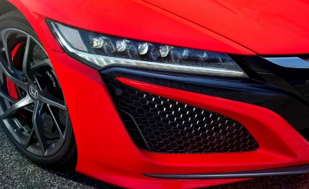 2017 Honda NSX (Euro-Spec) Headlight Wallpapers 450x275 (19)