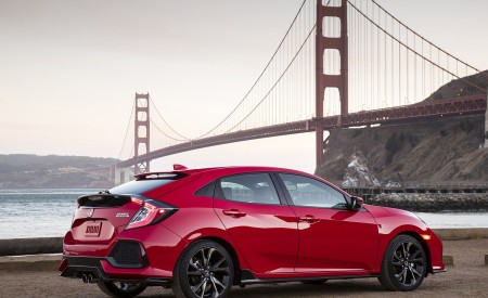 2017 Honda Civic Hatchback Rear Three-Quarter Wallpapers 450x275 (7)