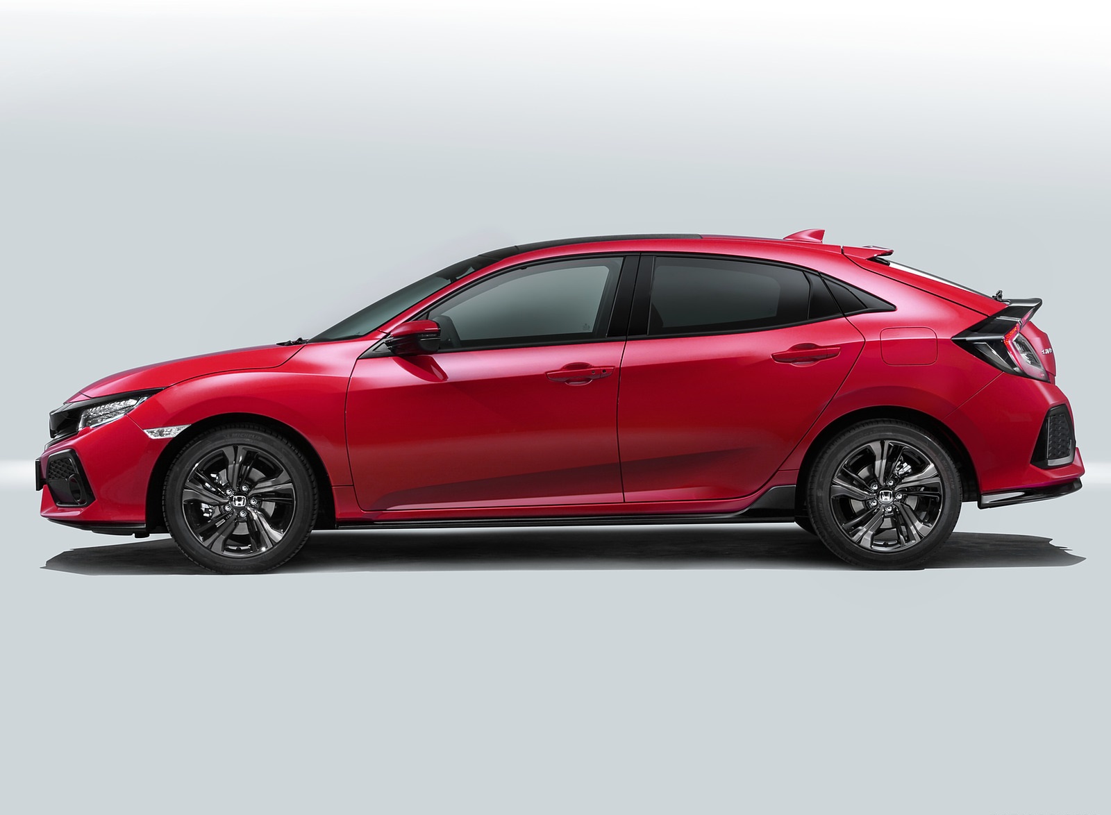 2017 Honda Civic Hatchback (Euro-Spec) Side Wallpapers (5)